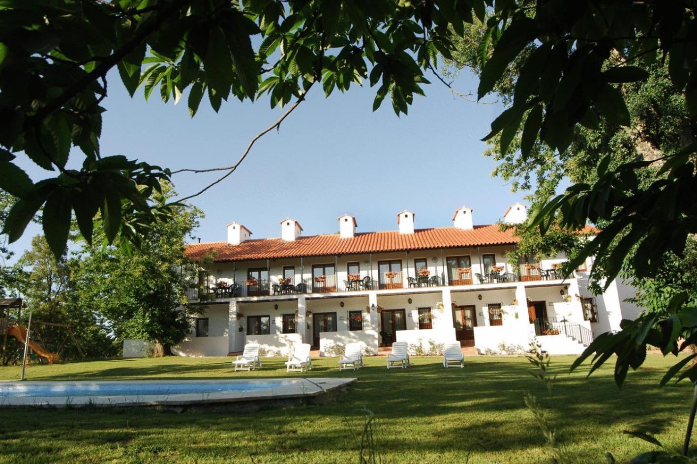 Hotel Apartamento Rural Finca La Media Legua Aracena Eksteriør billede