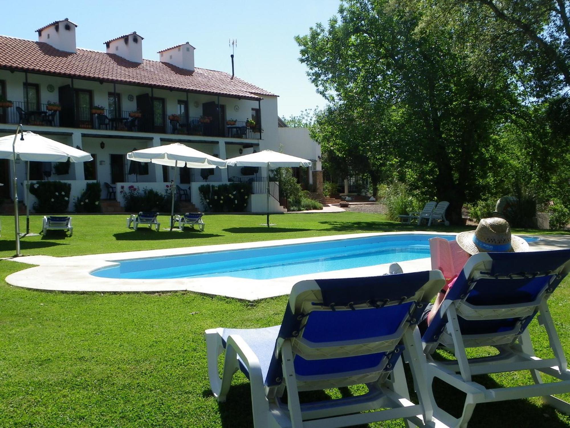 Hotel Apartamento Rural Finca La Media Legua Aracena Eksteriør billede