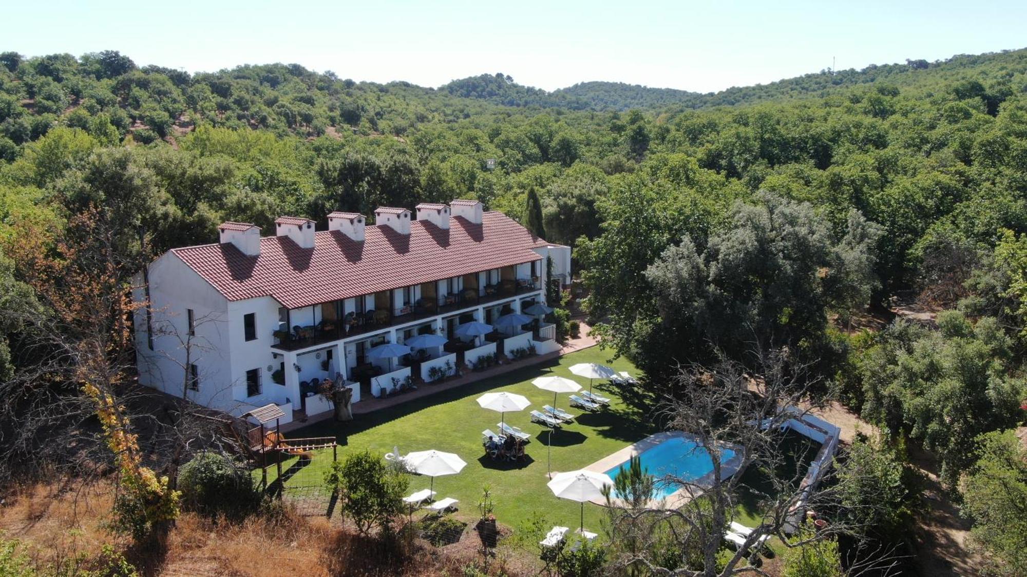 Hotel Apartamento Rural Finca La Media Legua Aracena Eksteriør billede