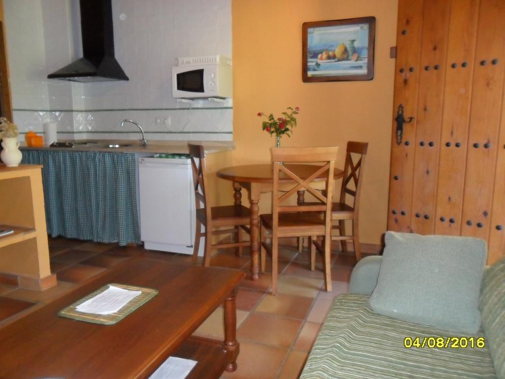 Hotel Apartamento Rural Finca La Media Legua Aracena Eksteriør billede